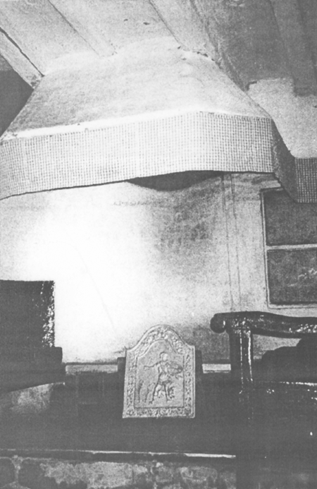 El Hogar con la plancha de San Miguel. Villarreal de Huerva.