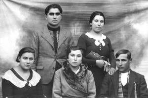 Grupo de mujeres de Villarroya del Campo