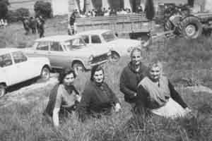 Hermanas de romerÃ­a en la Virgen del Rosario de Mainar