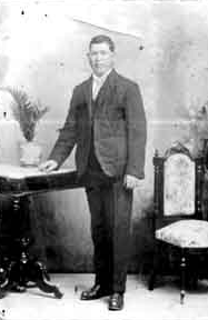 Retrato de un vecino de Mainar. AÃ±o 1918.