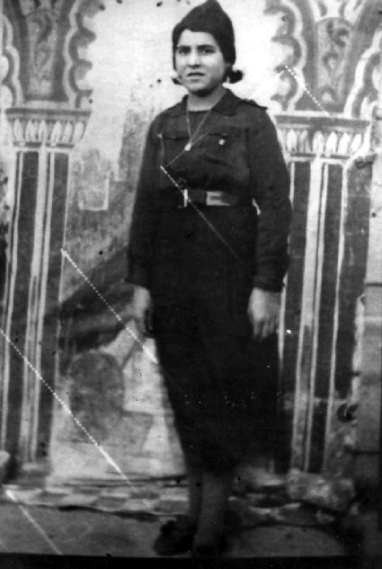 Retrato vestida de requetÃ©. Bello