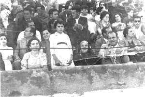Vecinos de Romanos en la plaza toros de Daroca