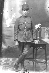 Retrato de un militar. Nombrevilla. AÃ±o 1931.