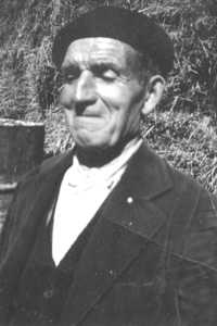 Retrato de un vecino de Nombrevilla. AÃ±o 1950.