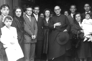 Asistentes a una boda en Nombrevilla