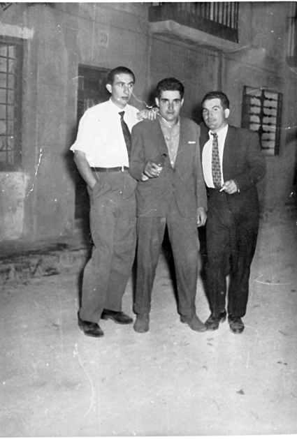 Amigos en la calle. Calamocha