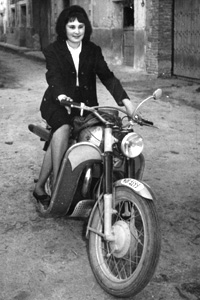 Con moto en la boda. Romanos