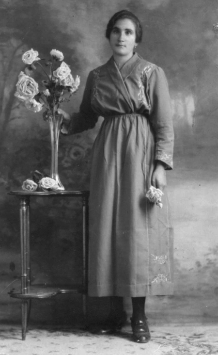 Vicenta Lorente. AÃ±o 1925. Cella.