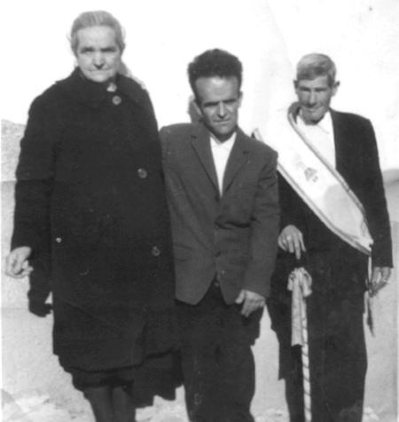 Feliciana, Gregorio y Jacinto. Cella.