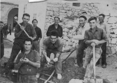 Grupo de trabajadores. Cella.