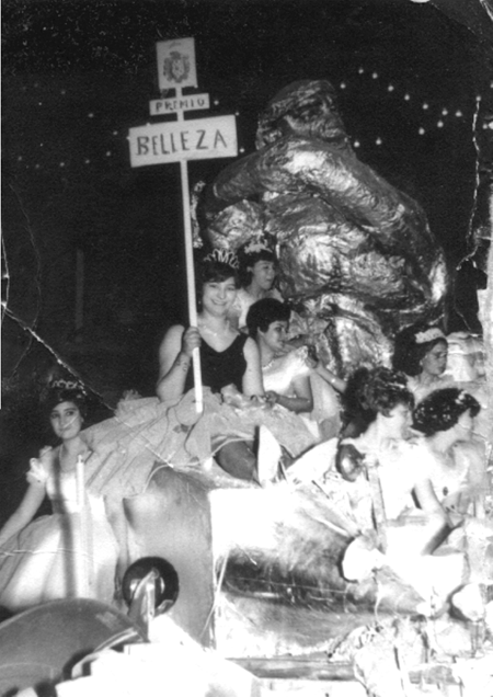 Carroza en fiestas. Cella