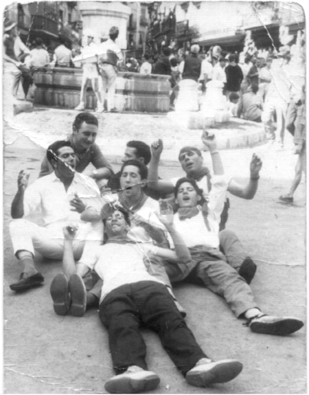 Fernando Carabantes y amigos en fiestas. Cella