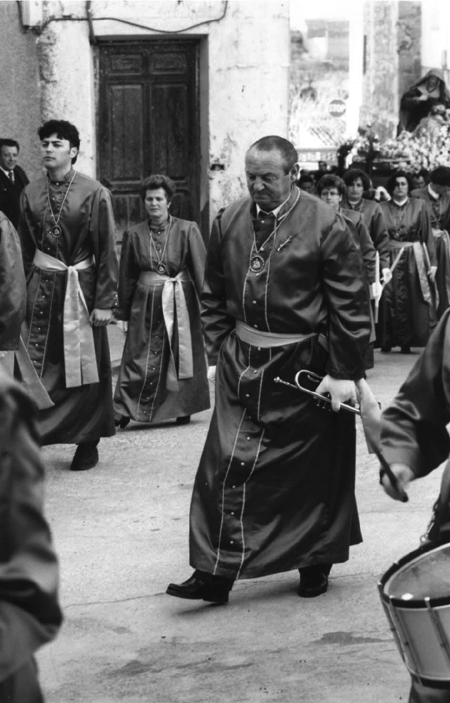 CÃ©sar IbaÃ±ez en una procesiÃ³n de Semana Santa. Cella