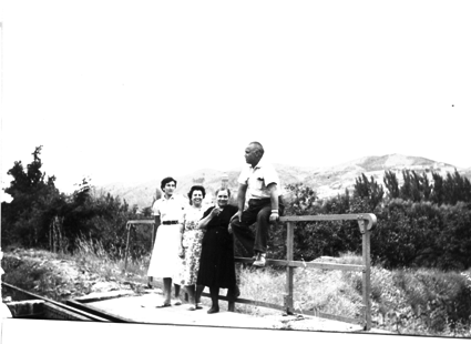 Grupo en el campo. BurbÃ¡guena