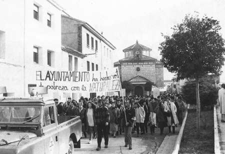 Primera manifestaciÃ³n tras el cambio de rÃ©gimen. Calamocha.