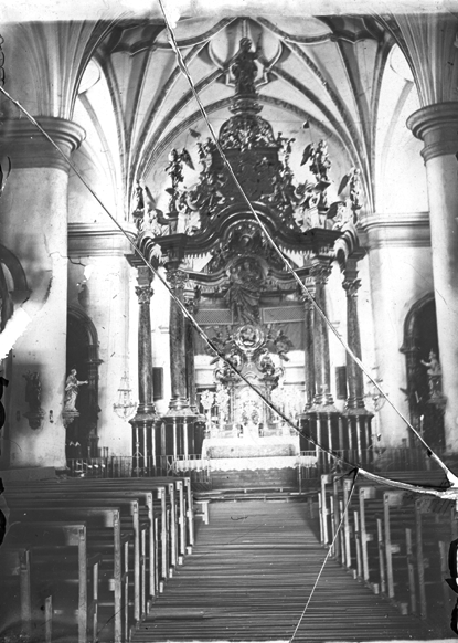 Interior de la Iglesia de Calamocha.