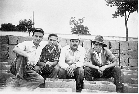 ConstrucciÃ³n bloques plaza de toros. Calamocha.