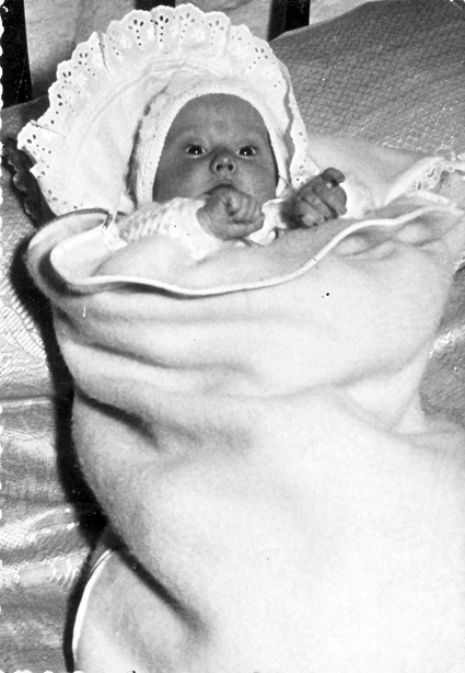 BebÃ© con el arrullo. Caminreal