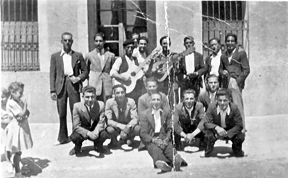 Manuel con la rondalla de Caminreal. Caminreal