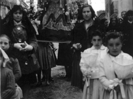 ProcesiÃ³n en CastejÃ³n de Tornos.