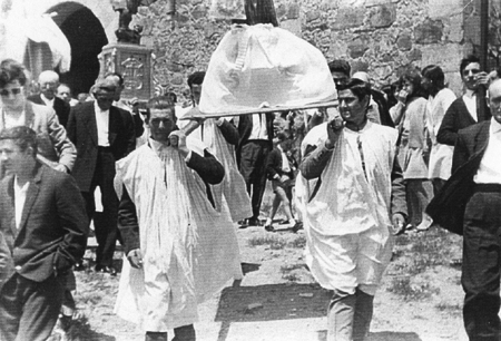 ProcesiÃ³n de Pascua. CastejÃ³n de Tornos.