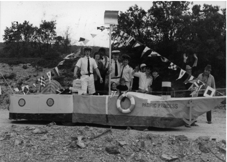 Carrozas en la RomerÃ­a de Santa BÃ¡rbara. Calamocha.