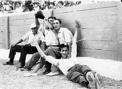 Amigos en la plaza de toros. Calamocha
