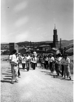 JÃ³venes bailando a San Roque. Ferreruela