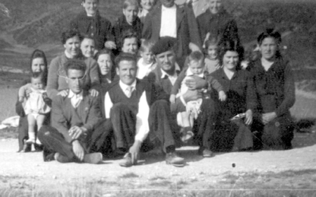 Retrato familiar. AÃ±o 1951. FonfrÃ­a.