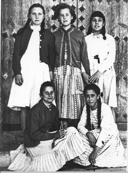 Retrato de cuatro jÃ³venes. Fuentes Claras.