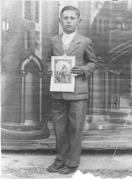 NiÃ±o de comuniÃ³n. Fuentes Claras.