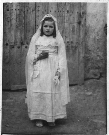 Retrato de niÃ±a de comuniÃ³n. Loscos.