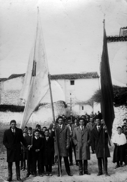 Grupo en la procesiÃ³n de Santa Elena. Godos.