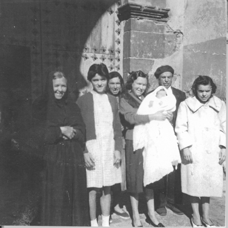 Bautizo de Mari Carmen Carbo Roche. AÃ±o 1961. Loscos.