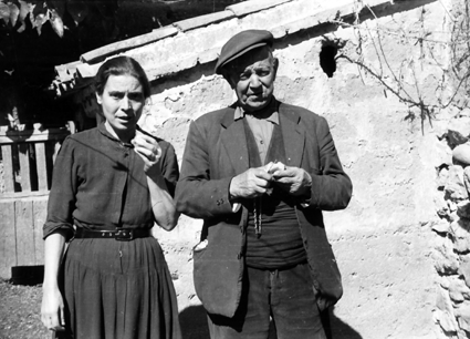 Pareja merendando. Lechago
