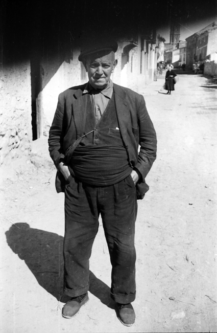 Retrato de un abuelo con boina. Lechago