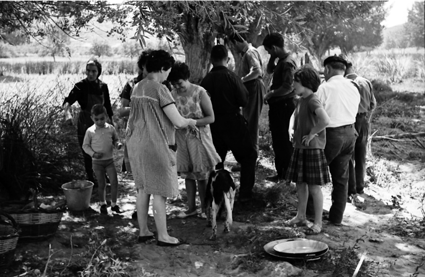 Charlando antes de comer. Lechago