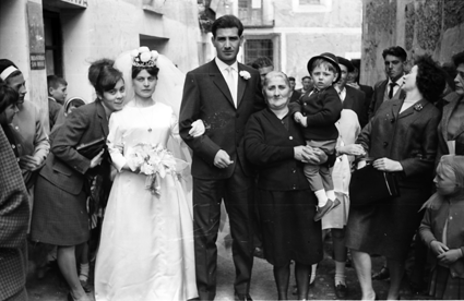 Los novios con la familia. Lechago