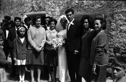 Novios con sus familiares. Lechago