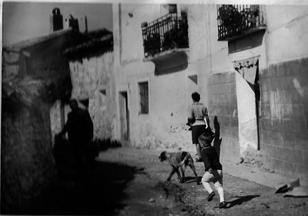 Una calle de la localidad de Lagueruela.