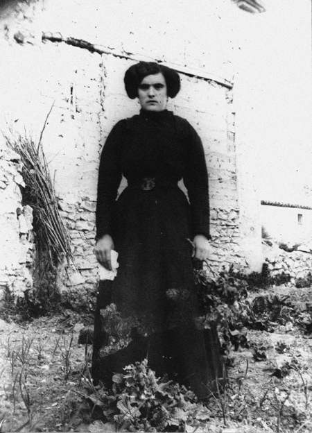 Retrato de mujer. Luco.