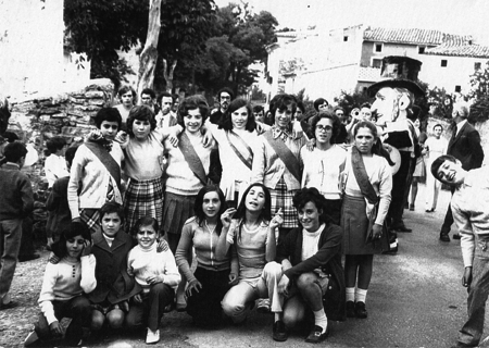 Grupo escolar de niÃ±as. Luco.