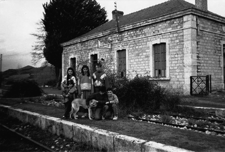 Junto a la vÃ­a del tren en Luco del Jiloca.