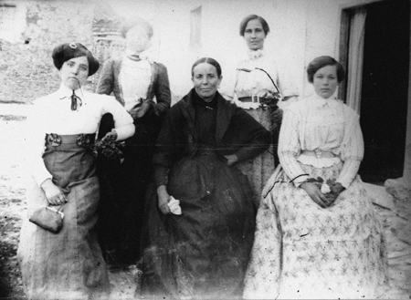 Mujeres. Luco.