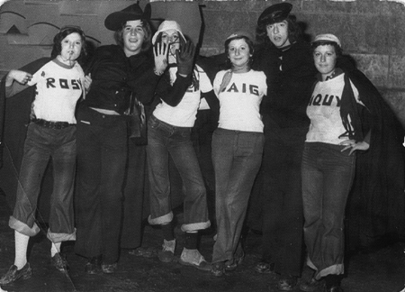 Vecinos de Luco de Jiloca en las fiestas.