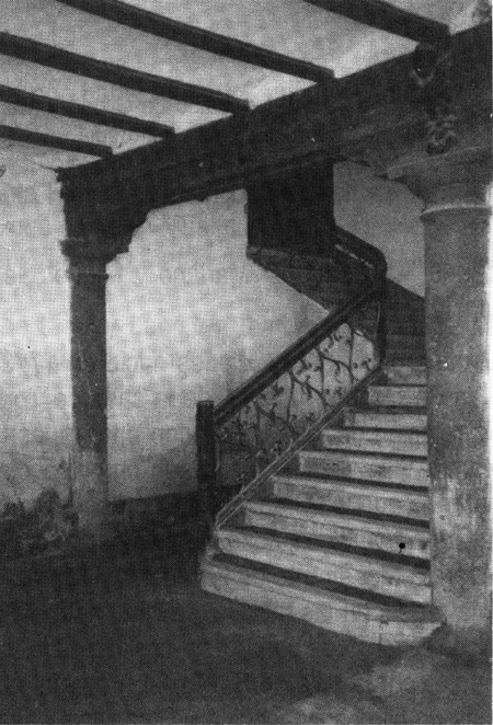 Interior de la casa de los Mateo Costero Olma. Monreal.