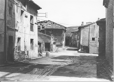 Una calle del pueblo. Lechago