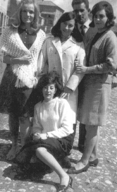 Vecinas y vecino de Olalla.