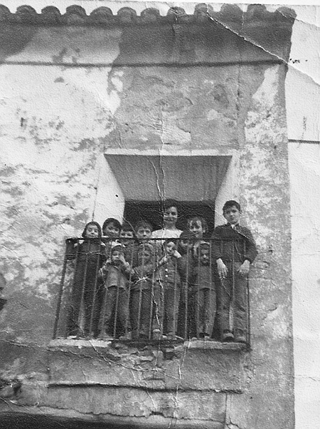 En el balcÃ³n de la escuela. Piedrahita