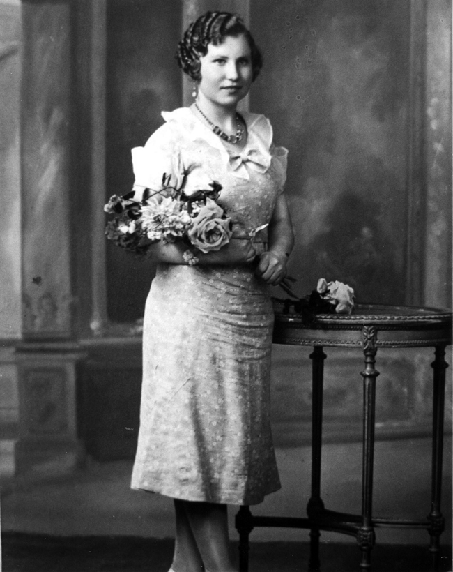 Retrato de mujer con flores